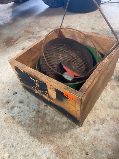 Wood crate with sifting trays and putty knife