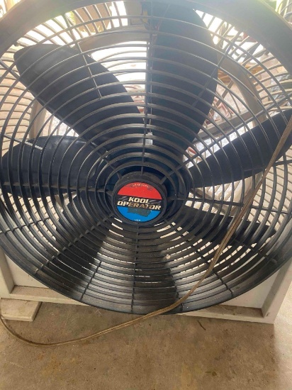 Shop fan