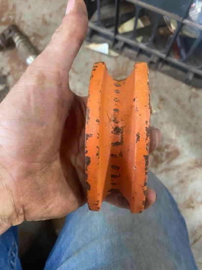 Pipe bender