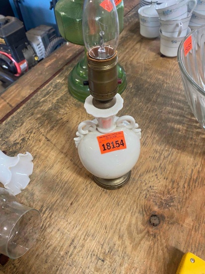 Hurricane lamp