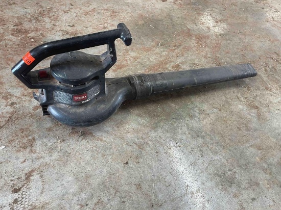 Leaf blower