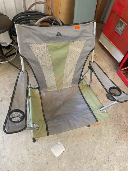 Camp chair