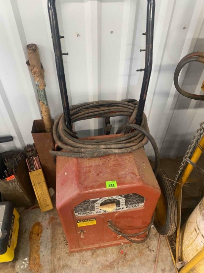 Lincoln electric AC 225 AMP lincwelder Condition unknown *BUYER IS RESPONSIBLE FOR LOADING*