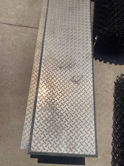 Diamond plate Truck bed toolbox *BUYER IS RESPONSIBLE FOR LOADING*