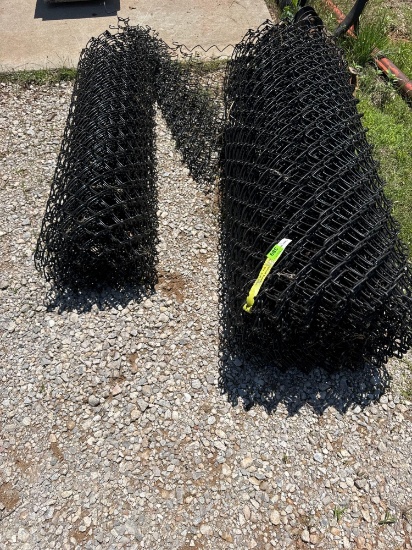 Black chain link fencing *BUYER IS RESPONSIBLE FOR LOADING*
