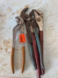 Pliers