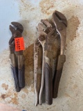 pliers