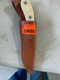 Hunting knife