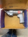 Air pistol metal shear