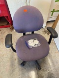 Roll around chair