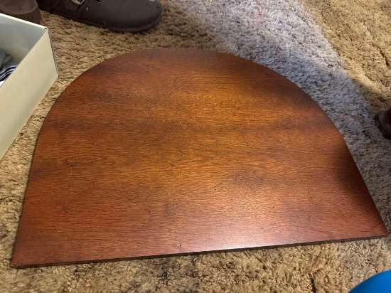 wooden shelf and utensils
