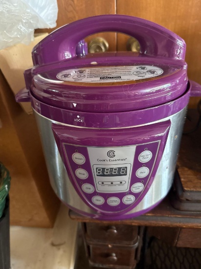 Pressure cooker new in box