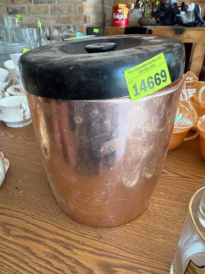 Set of 4 canisters
