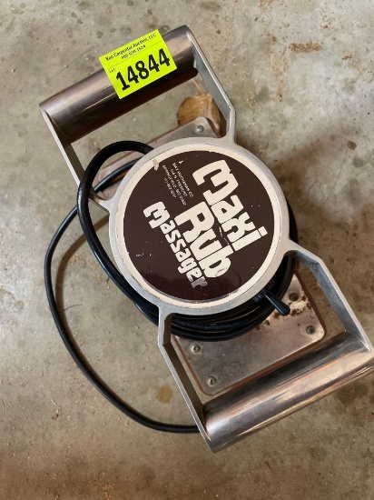 Maxi rub massager