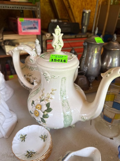 glass pitchers
