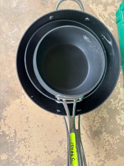 Skillets, pot, lid