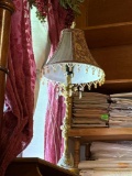 2 matching lamps