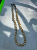 Bead necklace