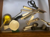 Drawer with knives and other kitchen items