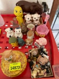 Decor, pig salt and pepper shakers