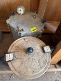 Pressure cooker