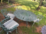 outdoor table bring help to move
