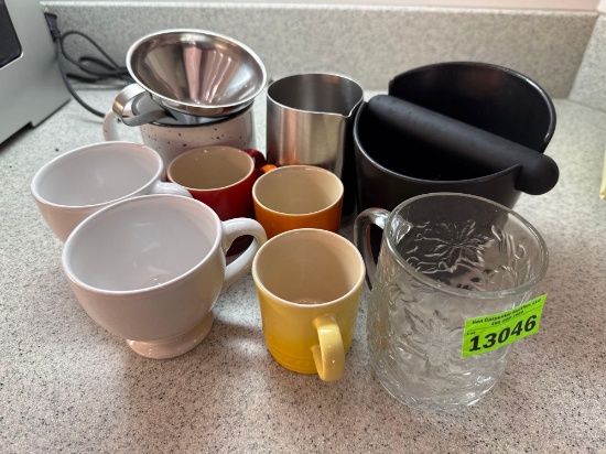 Coffee cups small pictures funnel