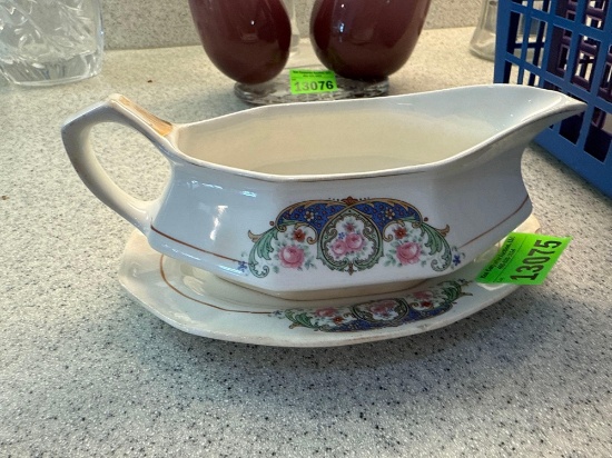 Vintage Gravy bowl with saucer