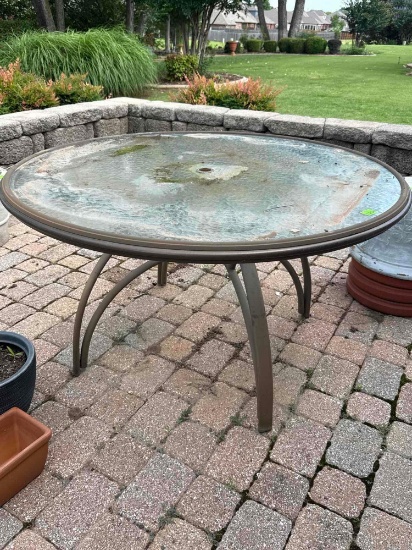 Glass table, no chairs bring help to move
