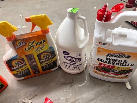 outdoor spray and car spray