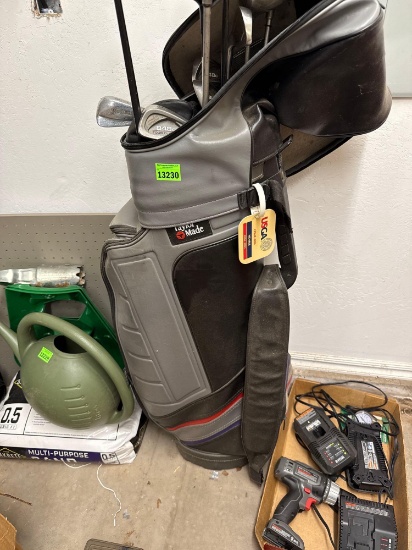 golf club bag and clubs