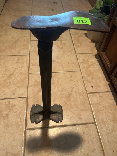 antique cast iron cobblers shoe stand