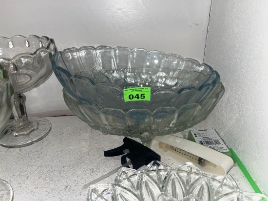 Serving dishes