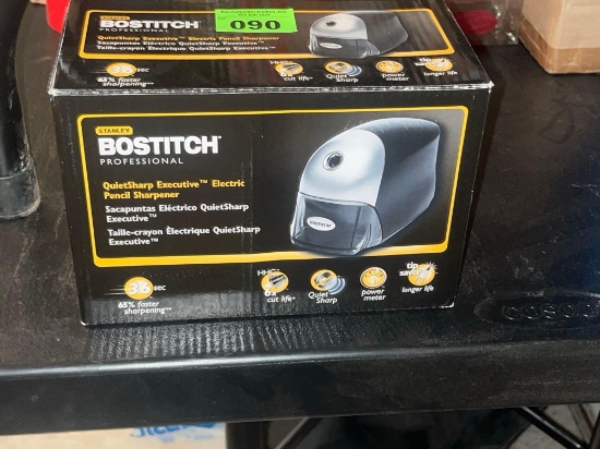 Electric pencil sharpener