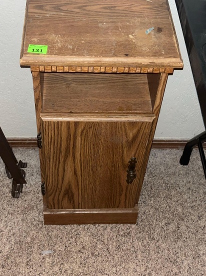 Small wood side best table