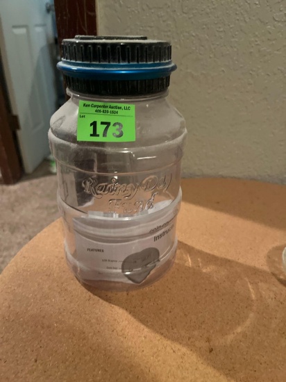 Glass jar