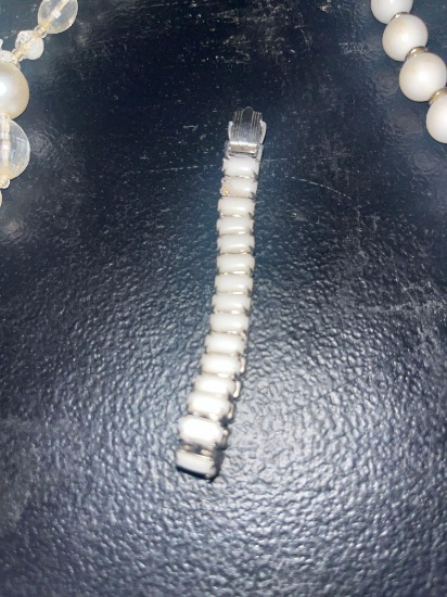 Ladies Necklace