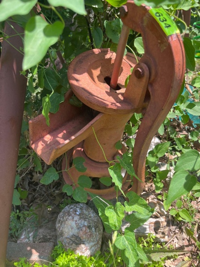 Outdoor yard decoration water faucet