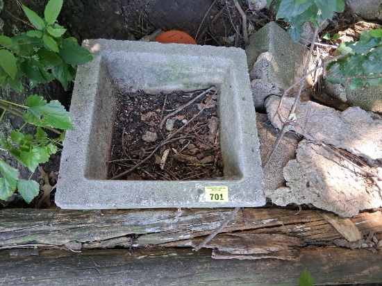 Flower pot
