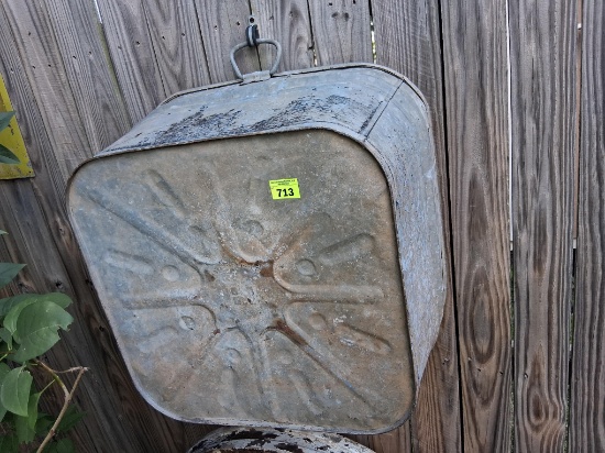 Galvanized wash bin