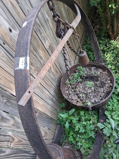 Wagon wheel frame