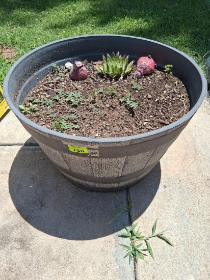 Flower pot