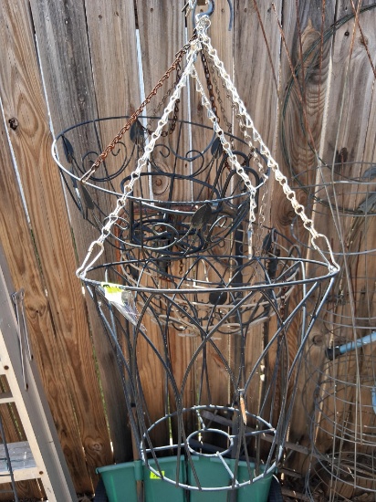 Hanging plant holder