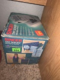 Singer tiny serger