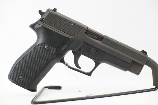 Sig P226