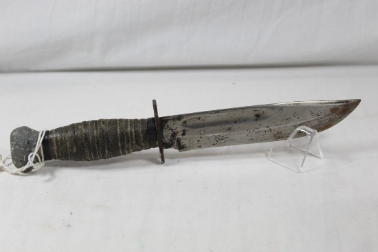 WW II combat knife