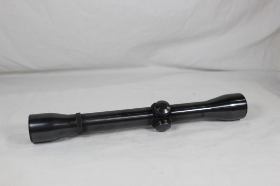 Weaver 4 x 32 K4 rifle scope. Used, in Banner box.