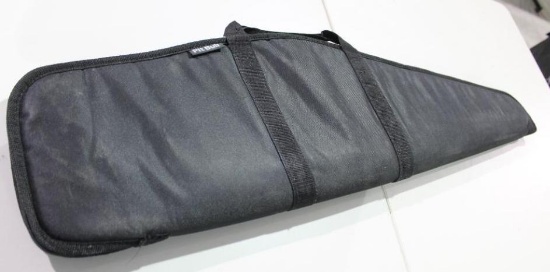 Pit Bull black nylon zippered padded scoped rifle case. Like new.