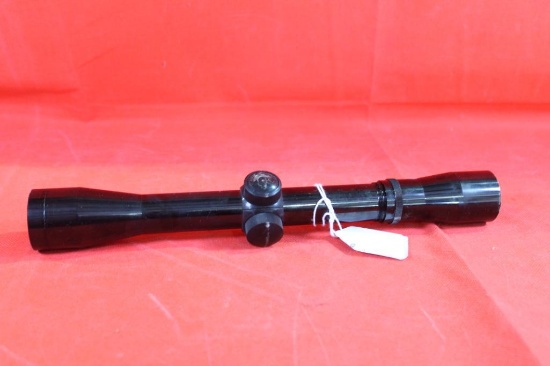 Bushnell Sportview 4x32 duplex rifle scope. Used in good condition.