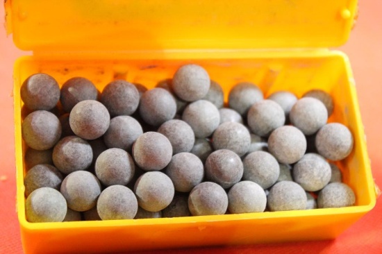 One box of Speer .530 round lead balls. Count approx 100.